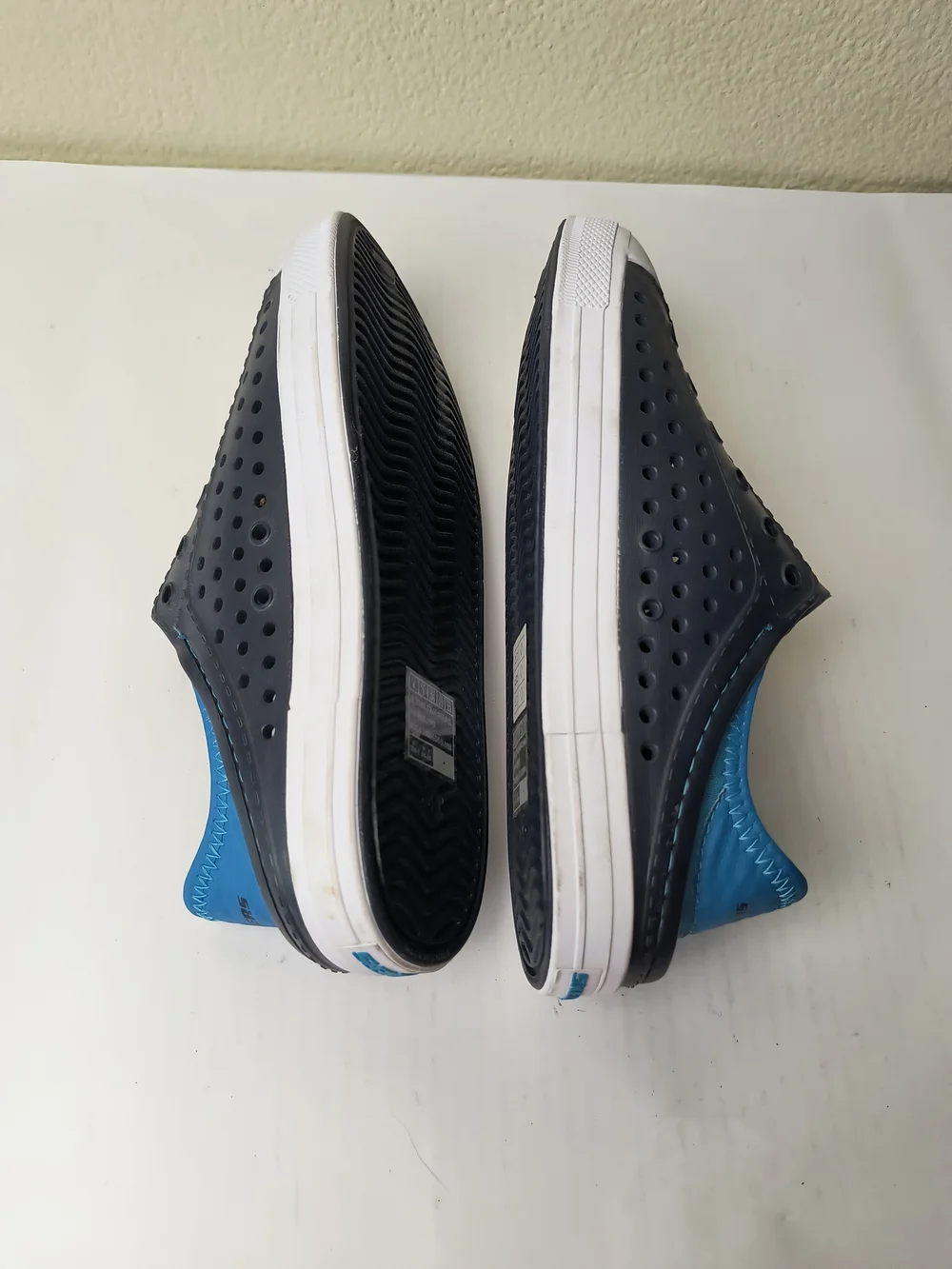 Skechers Big Girl 4 Navy and Bright Blue Water-Resistant Slip-On Sneakers